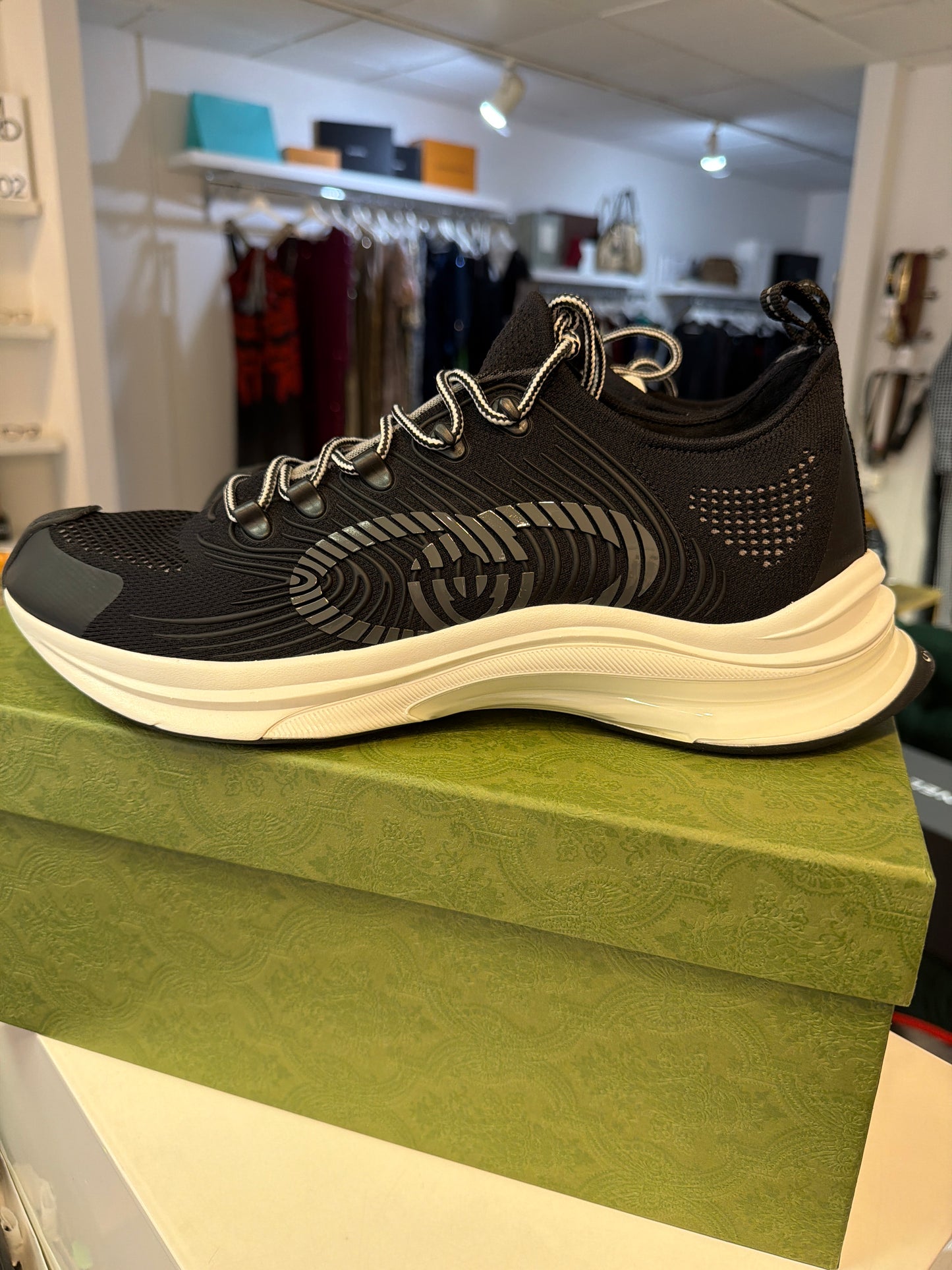 Men’s Gucci Runner Sneakers